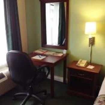 Hotel Ramada By Wyndham Oceanside